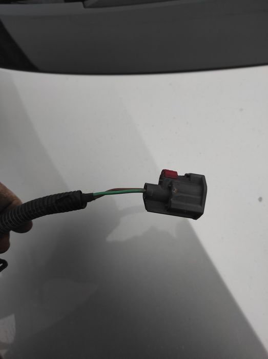 Sprzedam do reanult Megane III scenic III wtyczka ręczny zacisk