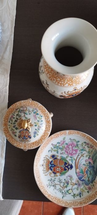 Loiça chinesa antiga, jarra, prato e terrina