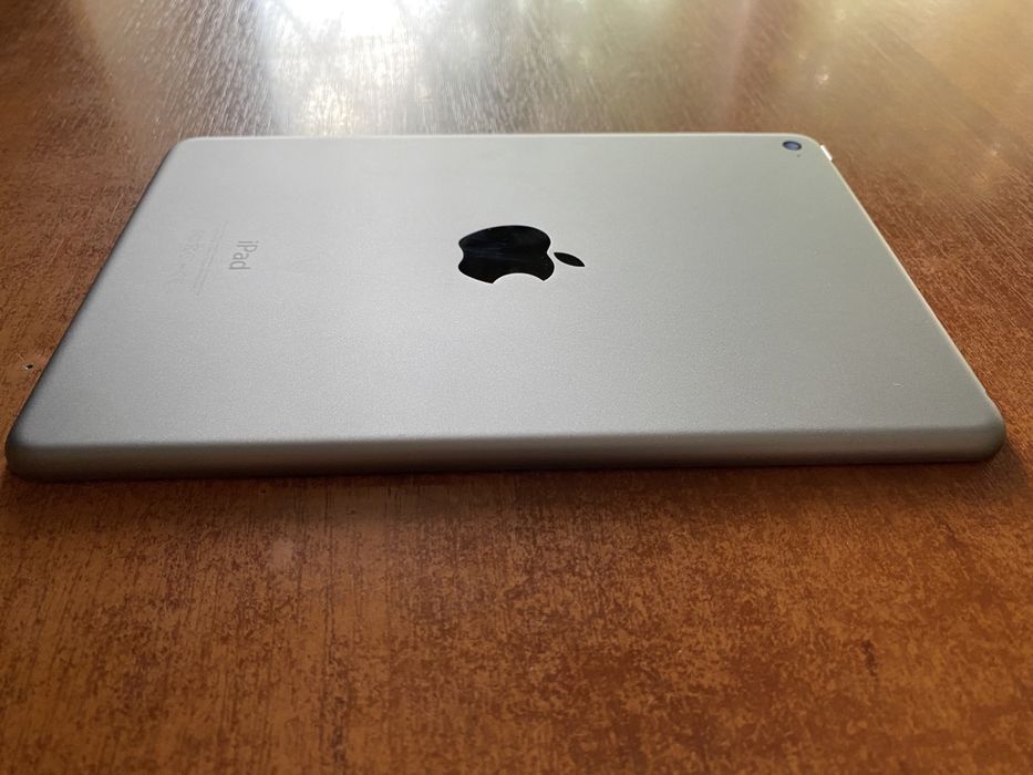 Б/У IPad 4 mini 128GB Wi-Fi ідеальний стан