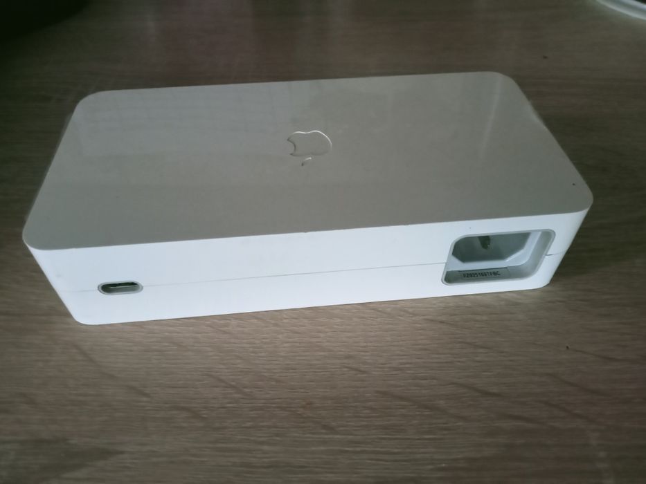 Witam sprzedam zasilacz Apple