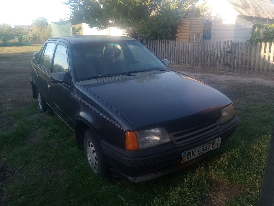 Не на ходу Opel Kadett 1.6