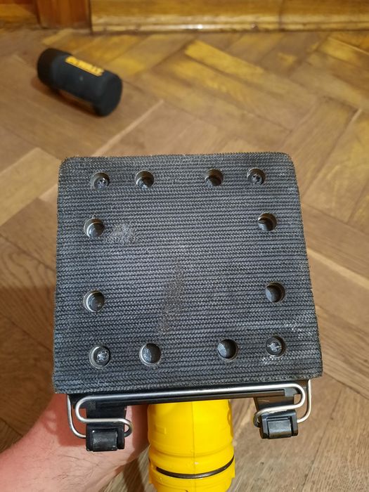 Made in Mexico!!Шліфмашина вібраційна мережева DeWALT DWE6411,230вт