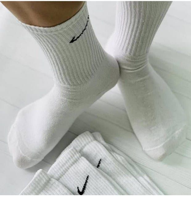 Шкарпетки Nike.