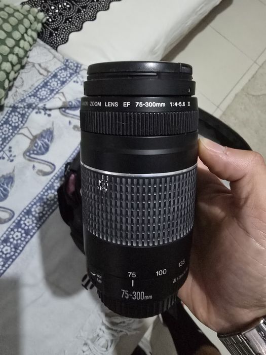 Camera canon eos 1100D + objetivas