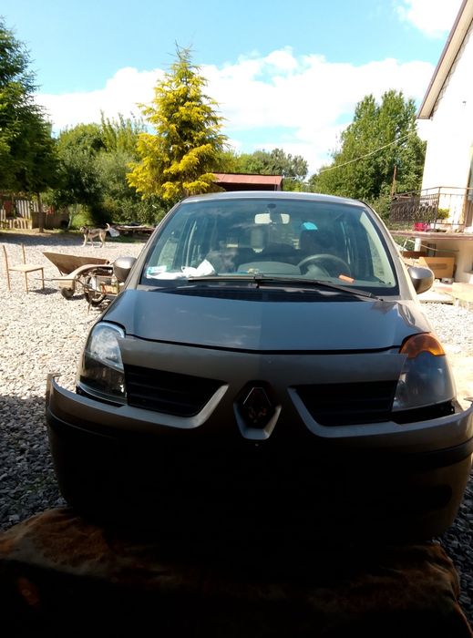 Samochód osobowy Renault modus 1,5 diesel 2011
