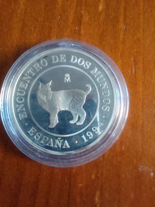 Moeda de prata Espanha de 2000 pessoas em muito bom estado bom preco..