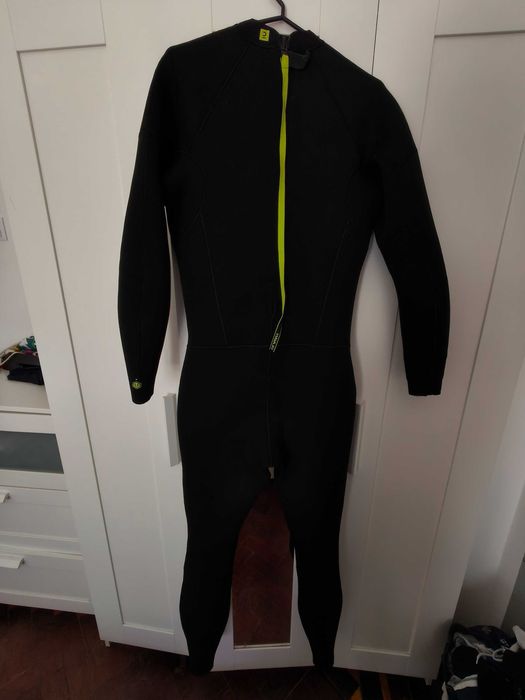 Fato de neoprene para surf / surf wetsuit