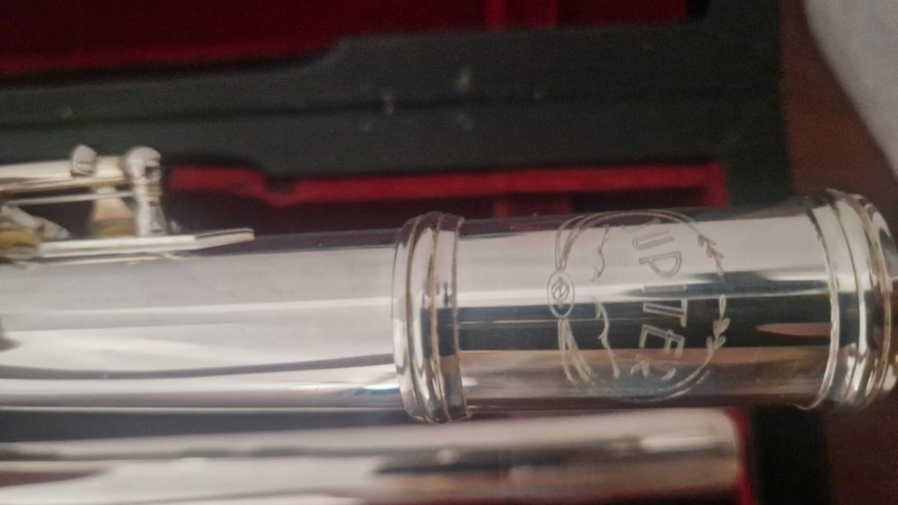 Flauta transversal da marca JUPITER
