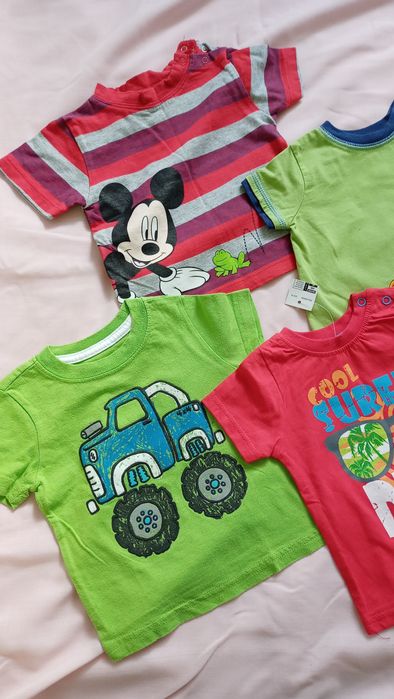 Koszulki 4 szt r. 68