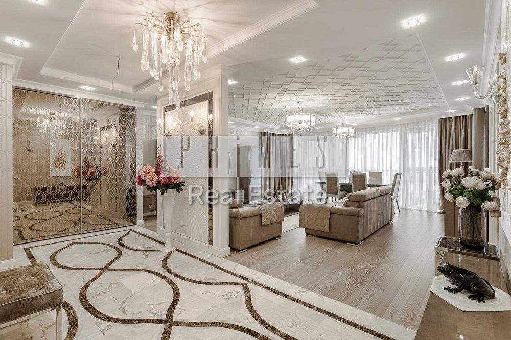 Продажа 2к квартиры 135м2, ЖК Заречный, пр-т Бажана Николая, 1А