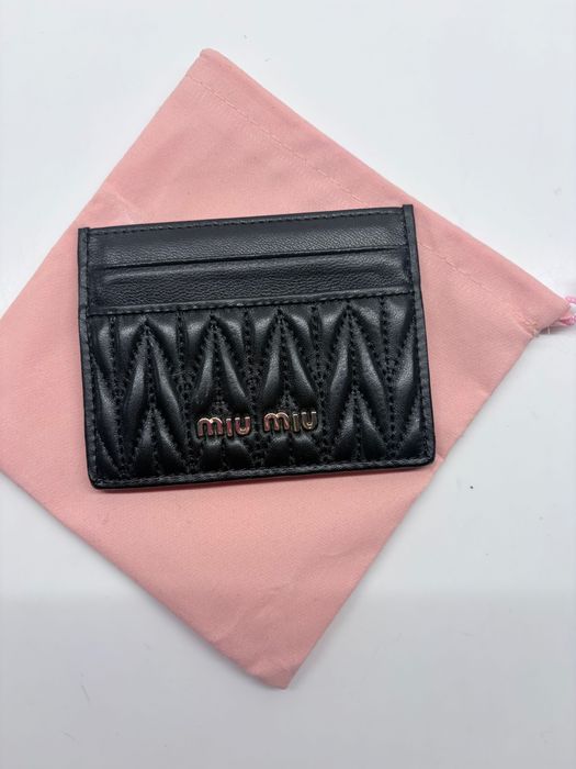 Etui na karty ala Miu Miu