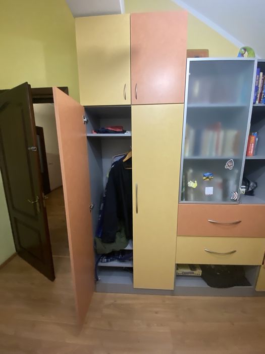 Шафа велика, з шафками