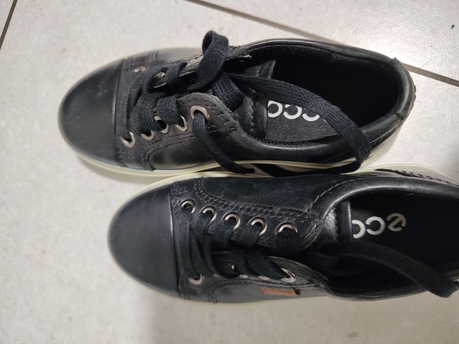 Nowe buty ECCO, sznurowane