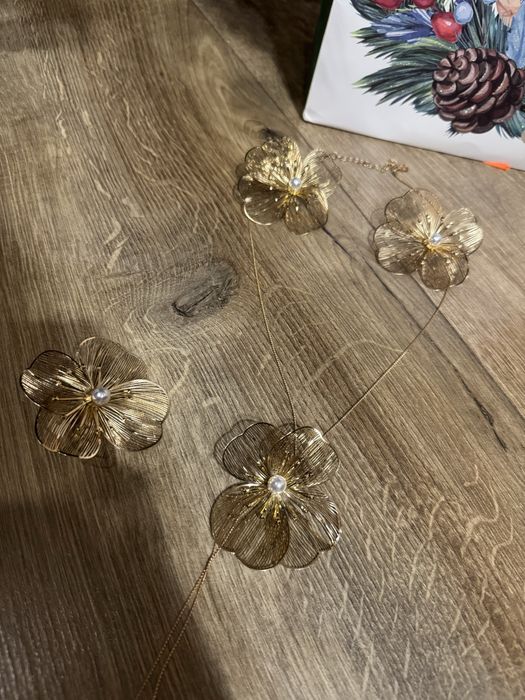 Золотое кольцо серьги цепочка с цветком Francelli с жемчугом