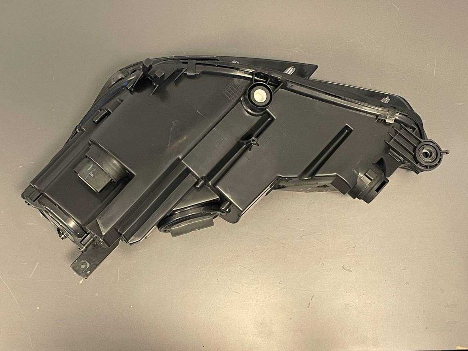 Prawa Lewa Lampa Reflektor Audi A4 B9 Przed Lift Bi-Xenon