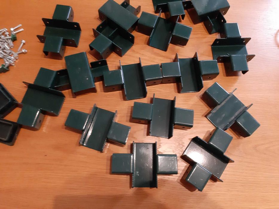 Postes de vedação + suportes + ofertas