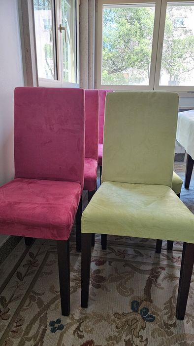 Cadeiras forradas madeira