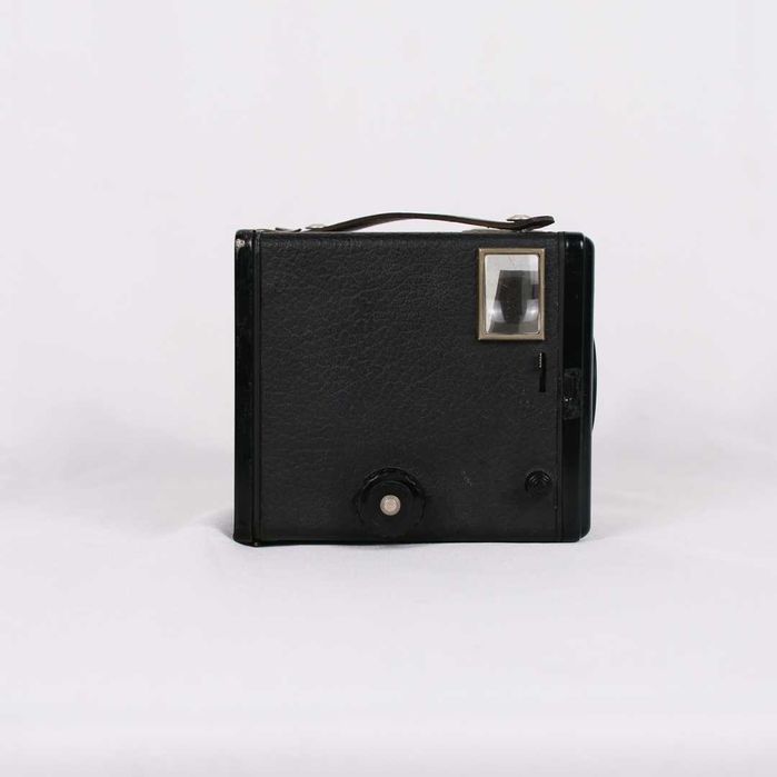 Máquina fotográfica Kodak Brownie Six-20 Model C