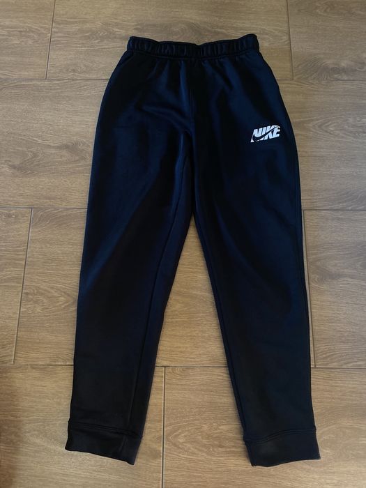 Dresy damskie Nike