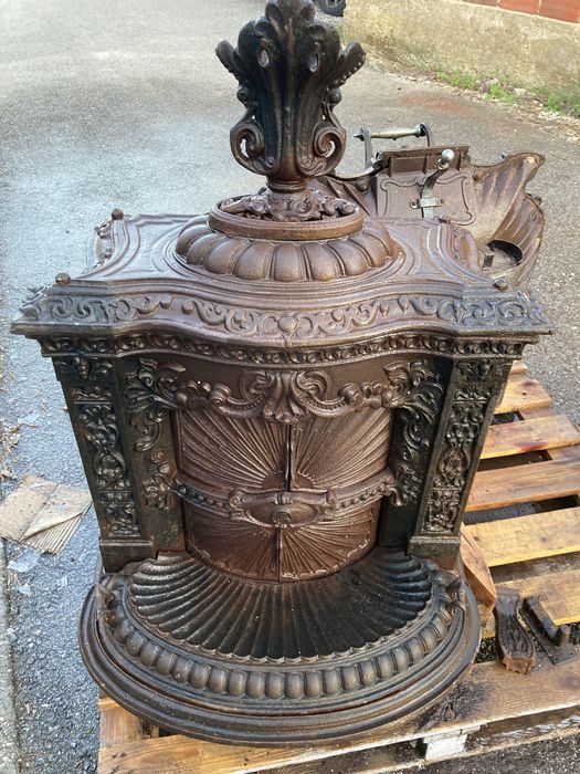 Duas salamandras antigas.