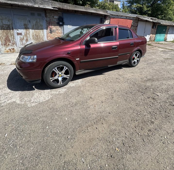 Продається доглянутий Opel Astra