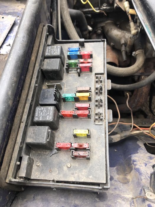 Блок запобіжників ваз 2105, 2104, 2107 євро 2108 2109