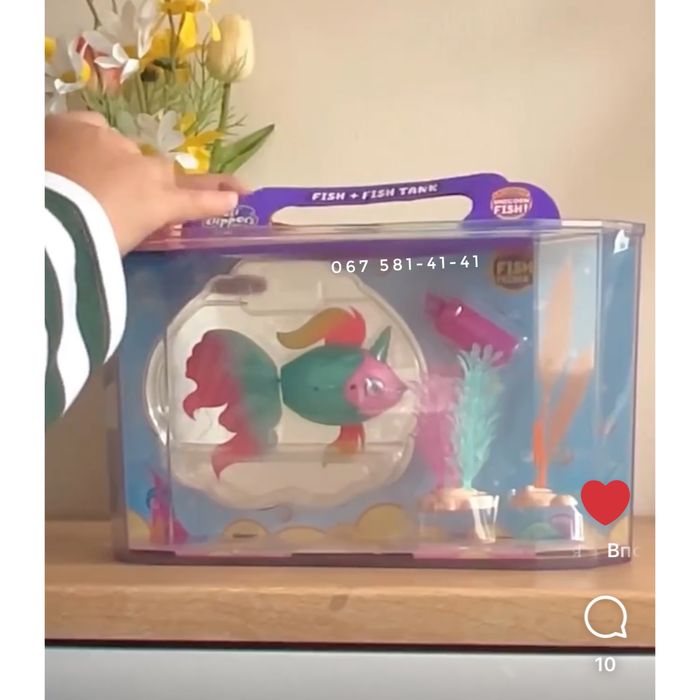 Інтерактивна рибка Little live pets Lil Dippers в акваріумі