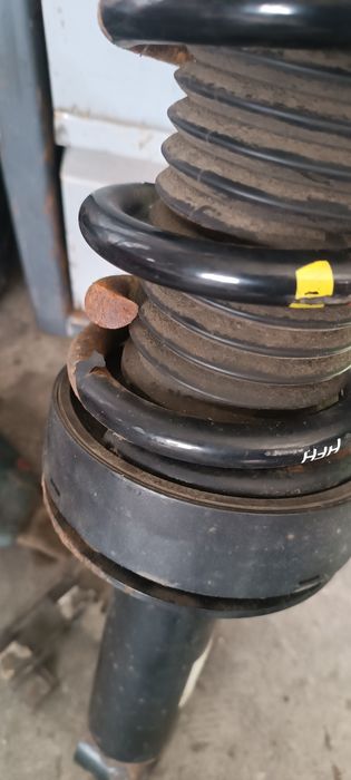 Фольксваген туарег амортизатори задні