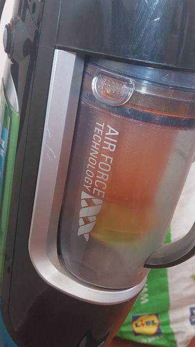 Aspirador vertical rowenta