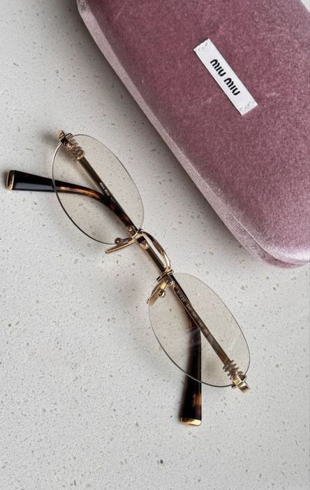 Сонцезахисні окуляри Miu Miu MU A54S 5AK08N: 13 500 грн