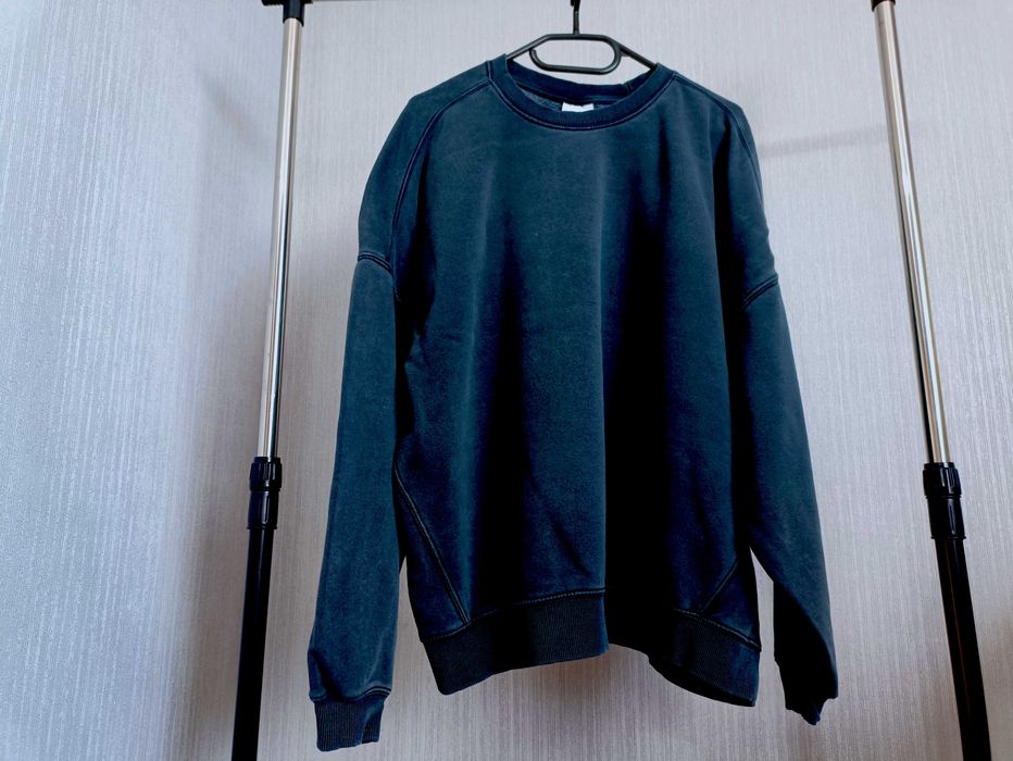 Breshka czarny męski sweter bez kaptura roz. M stan bardzo dobry