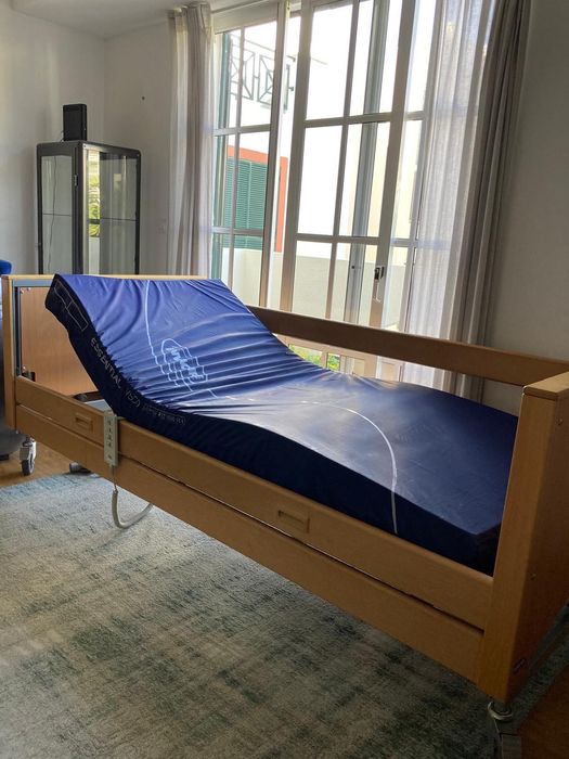 Cama elétrica articulada com colchão