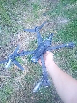 фпв дрон поломатий