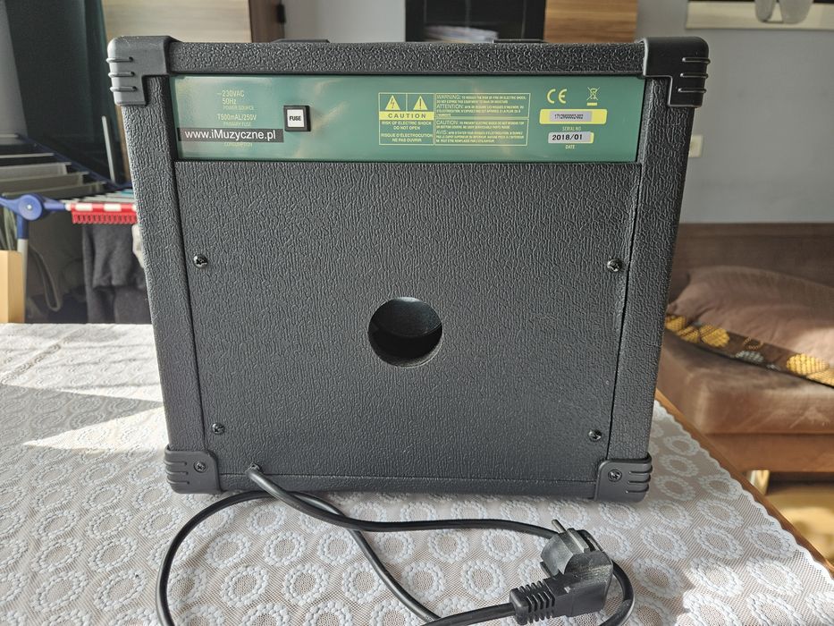 Wzmacniacz gitarowy Stagg 15 GA DR