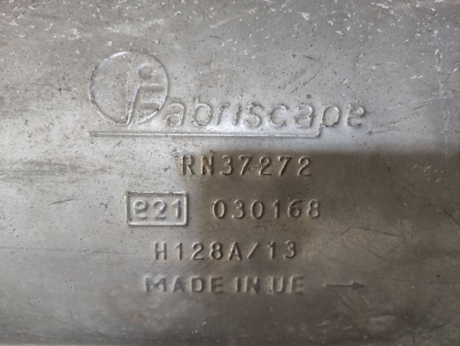 Panela de escape e catalizador