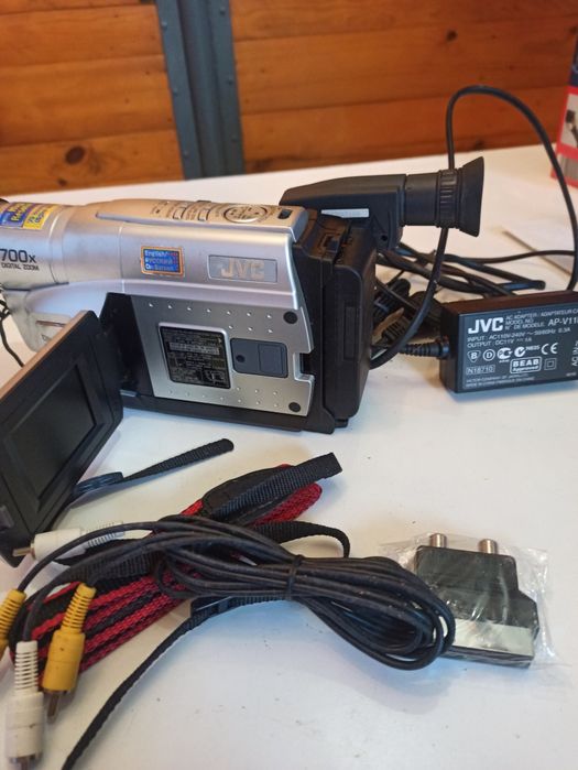 Продам камеру нову