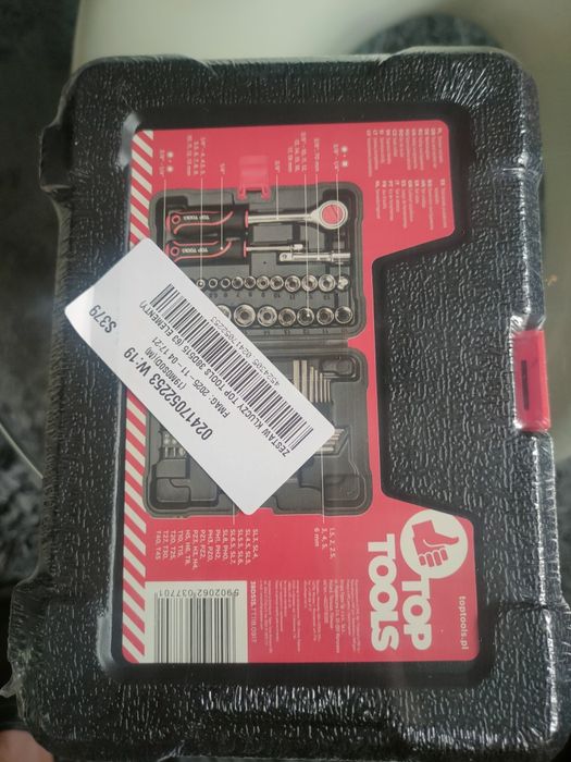 Zestaw Kluczy Nasadowych 1/4", 3/8", 63 szt. Walizka TOP TOOLS