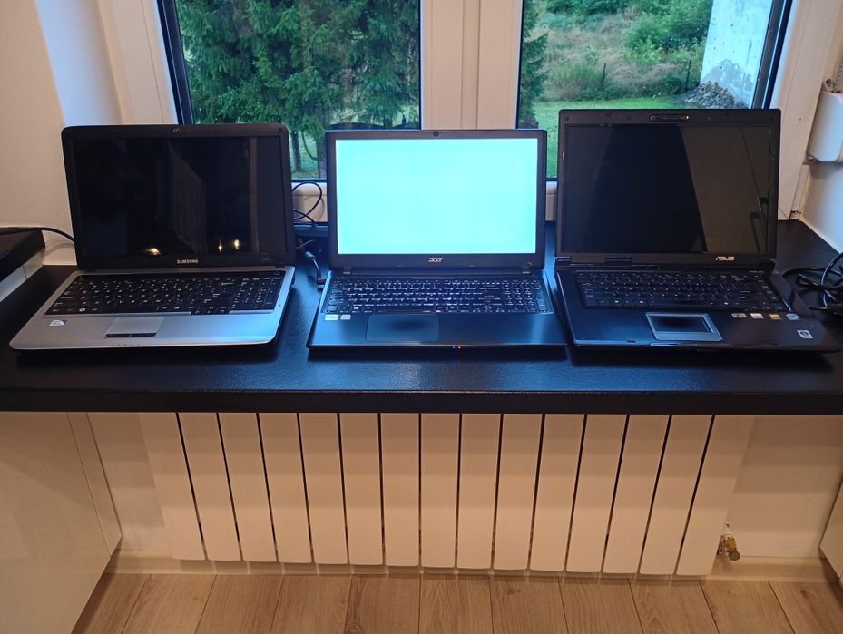 Zestaw 3 laptopów