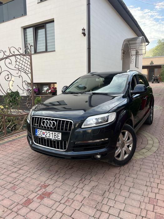 AUDI Q7 нерозмитнена
