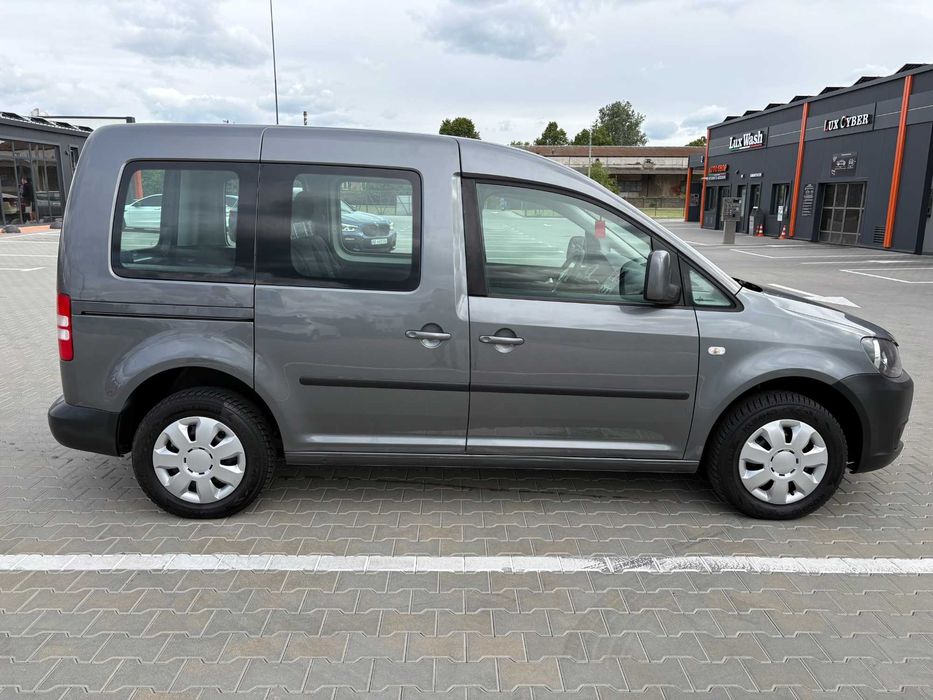 Продаж авто Volkswagen Caddy LIFE, 2014 рік, 1.6 дизель