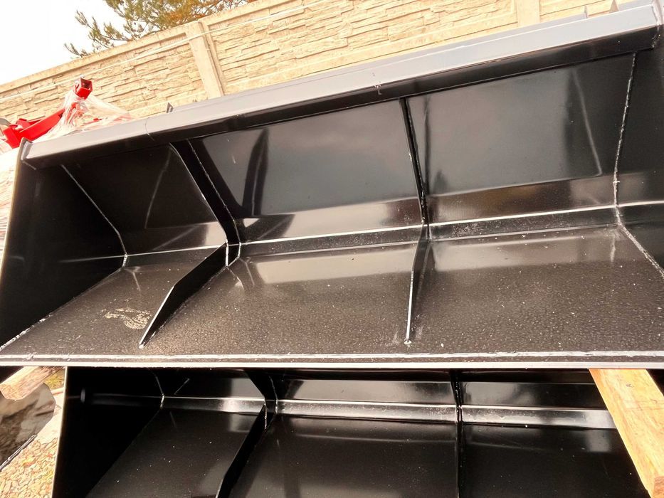 Łyżka do tura EURO/SMS/MX-do ładowacza TUZ na tył -NOWA  objętościowa