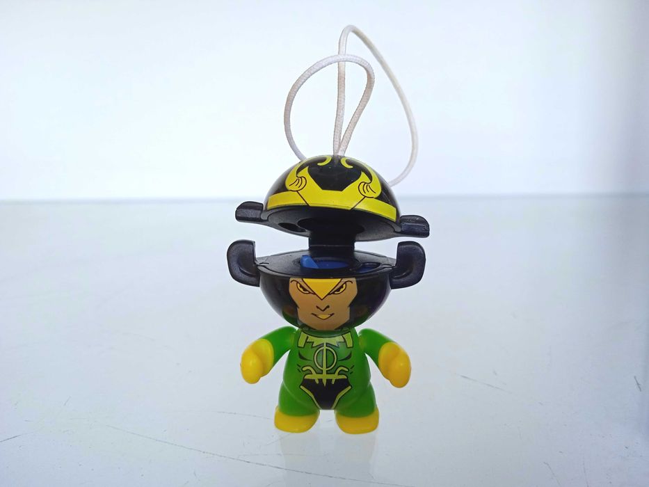 Фигурка супер герой марвел, дс киндер