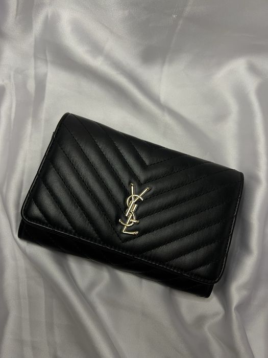 Клатч Yves Saint Laurent (YSL)