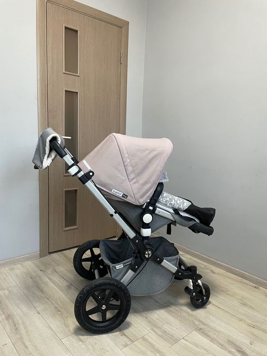 Коляска Bugaboo Cameleon3 в комплекті з підніжкою для старшої дитини