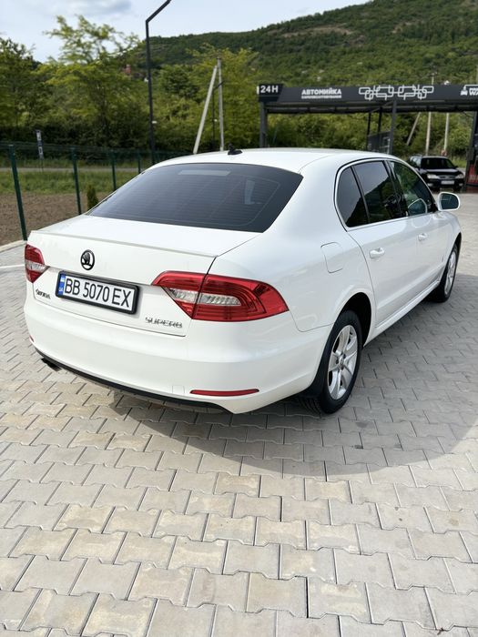 Skoda Superb  Tsi