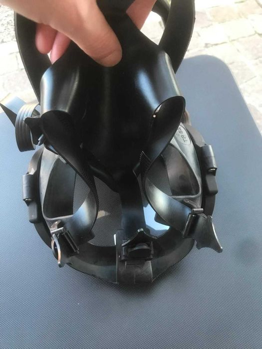 якісний респиратор протигаз на все лице маска захисту очей та дихання