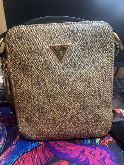 Продам сумку GUESS