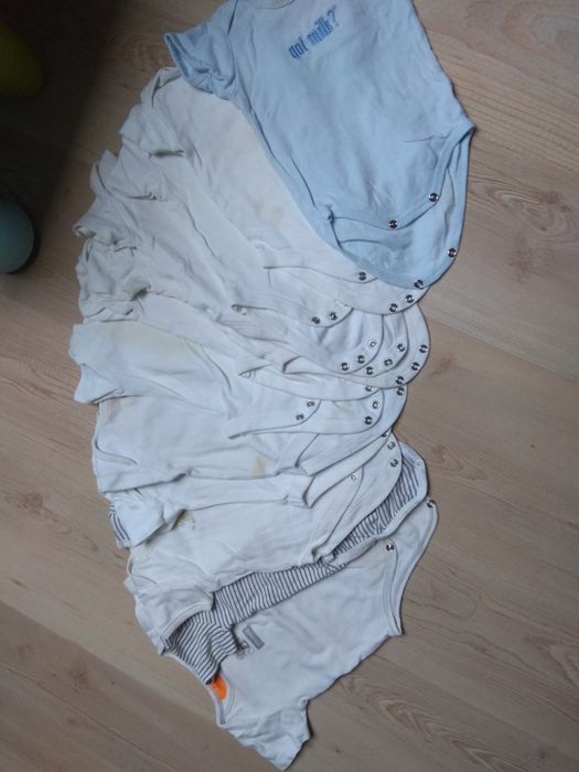 12 sztuk body 68 + gratis/ całość 6 zł