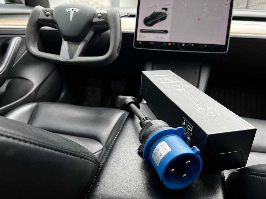 Штекер для зарядного пристрою Tesla Gen 2 (32А, 7.3 kWt)