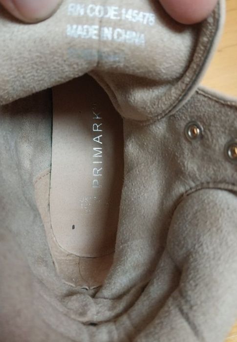 Продам женские демисезонные ботинки  в новом состоянии  Primark
